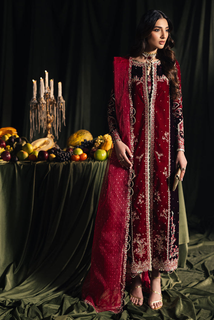 Buy QALAMKAR VELVET EDIT '24  velvet Dress This winter wedding can be beautifully flaunted with our Qalamkar Collection. We have other Pakistani dress IN USA of Maria B Sana Safinaz PAKISTANI BRIDAL DRESS We can deliver unstitched/customized dresses like PAKISTANI BOUTIQUE DRESSES in UK USA from Lebaasonline