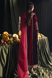 Buy QALAMKAR VELVET EDIT '24  velvet Dress This winter wedding can be beautifully flaunted with our Qalamkar Collection. We have other Pakistani dress IN USA of Maria B Sana Safinaz PAKISTANI BRIDAL DRESS We can deliver unstitched/customized dresses like PAKISTANI BOUTIQUE DRESSES in UK USA from Lebaasonline