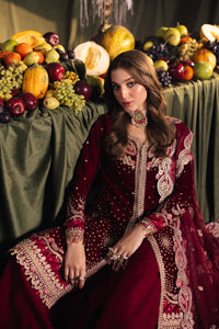 Buy QALAMKAR VELVET EDIT '24  velvet Dress This winter wedding can be beautifully flaunted with our Qalamkar Collection. We have other Pakistani dress IN USA of Maria B Sana Safinaz PAKISTANI BRIDAL DRESS We can deliver unstitched/customized dresses like PAKISTANI BOUTIQUE DRESSES in UK USA from Lebaasonline