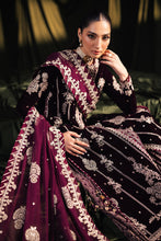 Load image into Gallery viewer, Buy QALAMKAR VELVET EDIT &#39;24  velvet Dress This winter wedding can be beautifully flaunted with our Qalamkar Collection. We have other Pakistani dress IN USA of Maria B Sana Safinaz PAKISTANI BRIDAL DRESS We can deliver unstitched/customized dresses like PAKISTANI BOUTIQUE DRESSES in UK USA from Lebaasonline