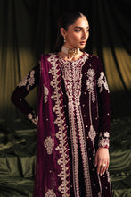 Load image into Gallery viewer, Buy QALAMKAR VELVET EDIT &#39;24  velvet Dress This winter wedding can be beautifully flaunted with our Qalamkar Collection. We have other Pakistani dress IN USA of Maria B Sana Safinaz PAKISTANI BRIDAL DRESS We can deliver unstitched/customized dresses like PAKISTANI BOUTIQUE DRESSES in UK USA from Lebaasonline