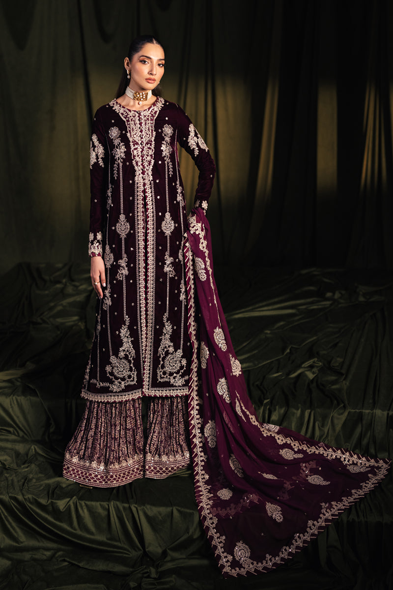 Buy QALAMKAR VELVET EDIT '24  velvet Dress This winter wedding can be beautifully flaunted with our Qalamkar Collection. We have other Pakistani dress IN USA of Maria B Sana Safinaz PAKISTANI BRIDAL DRESS We can deliver unstitched/customized dresses like PAKISTANI BOUTIQUE DRESSES in UK USA from Lebaasonline