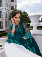 Load image into Gallery viewer, ZAINAB CHOTTANI WEDDING FESTIVE &#39;24 salwar kameez UK, Embroidered Collection at our Pakistani Designer Dresses Online Boutique. Pakistani Clothes Online UK- SALE, Zainab Chottani Wedding Suits, Luxury Lawn &amp; Bridal Wear &amp; Ready Made Suits for Pakistani Party Wear UK on Discount Price