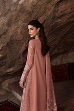 Load image into Gallery viewer, Buy QALAMKAR Q-LINEKARI &#39;24  linen Dress This winter wedding can be beautifully flaunted with our Qalamkar Collection. We have other Pakistani dress IN USA of Maria B Sana Safinaz PAKISTANI BRIDAL DRESS We can deliver unstitched/customized dresses like PAKISTANI BOUTIQUE DRESSES in UK USA from Lebaasonline