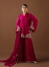 Load image into Gallery viewer, ZAINAB CHOTTANI | AURA LUXE PRET &#39;24 salwar kameez UK, Embroidered Collection at our Pakistani Designer Dresses Online Boutique. Pakistani Clothes Online UK- SALE, Zainab Chottani Wedding Suits, Luxury Lawn &amp; Bridal Wear &amp; Ready Made Suits for Pakistani Party Wear UK on Discount Price