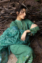 Load image into Gallery viewer, SOBIA NAZIR | FALL EDIT &#39;24 Pakistani Dresses now available @lebaasonline. We have Sobia Nazir Luxury Lawn suits online at best prices . Sobia Nazir dresses can be customized at Lebaasonline Pakistani designer boutique online UK, USA, France, Belgium Manchester, London and Birmingham on discount Sale Prices!