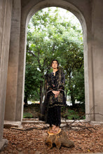 Load image into Gallery viewer, SOBIA NAZIR | FALL EDIT &#39;24 Pakistani Dresses now available @lebaasonline. We have Sobia Nazir Luxury Lawn suits online at best prices . Sobia Nazir dresses can be customized at Lebaasonline Pakistani designer boutique online UK, USA, France, Belgium Manchester, London and Birmingham on discount Sale Prices!