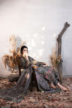 Load image into Gallery viewer, SOBIA NAZIR | FALL EDIT &#39;24 Pakistani Dresses now available @lebaasonline. We have Sobia Nazir Luxury Lawn suits online at best prices . Sobia Nazir dresses can be customized at Lebaasonline Pakistani designer boutique online UK, USA, France, Belgium Manchester, London and Birmingham on discount Sale Prices!