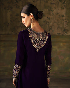 Faiza Saqlain | Manaar - Velvet Collection '23 available at Lebaasonline. The largest stockiest of Dresses in the UK. Shop Maria B Clothes Pakistani wedding. Afrozeh wedding, Faiza Saqlain, Qalamkar Embroidered on discounted price in UK USA Manchester London Australia Belgium UAE France Germany Birmingham on Sale.