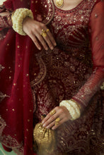 Load image into Gallery viewer, Zara Shahjahan | Wedding Collection &#39;25 | CHERIE-D3