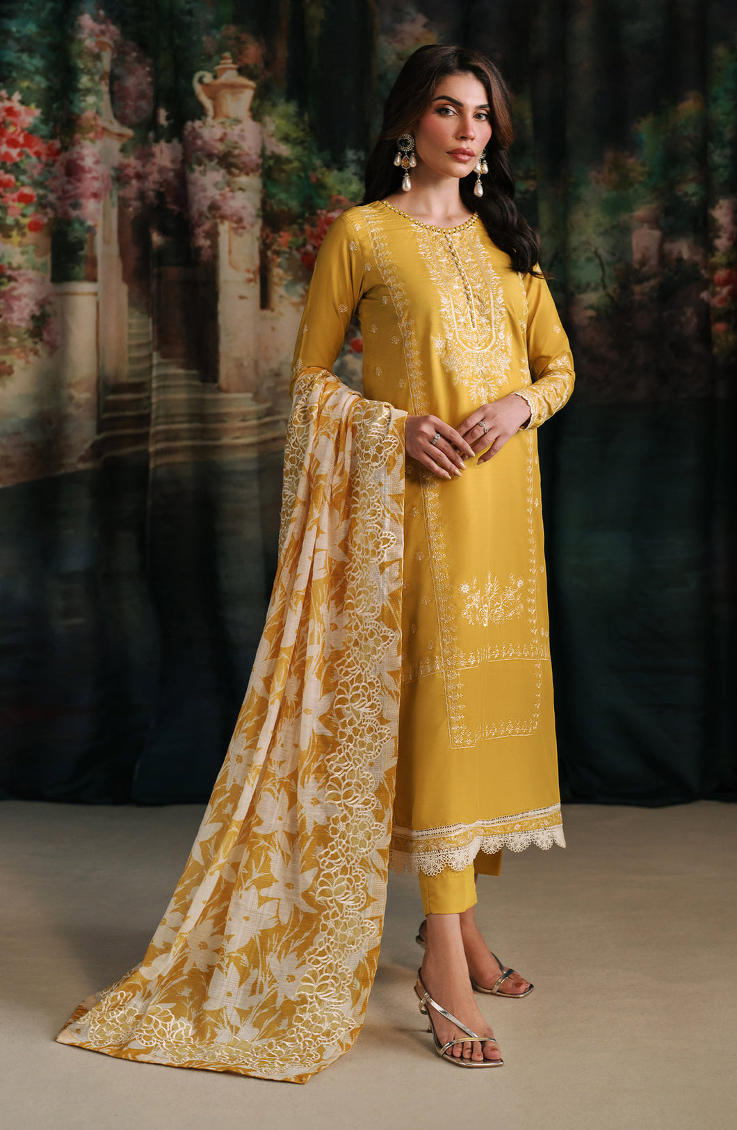 Zarif -RAW SILK PAKISTANI DRESSES & READY MADE PAKISTANI CLOTHES UK. Buy Zarif UK Embroidered Collection of Winter Lawn, Original Pakistani Brand Clothing, Unstitched & Stitched suits for Indian Pakistani women. Next Day Delivery in the U. Express shipping to USA, France, Germany & Australia 