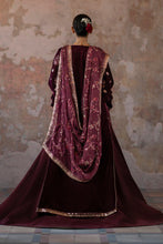 Load image into Gallery viewer, Emaan Adeel | Saanjh Velvet Collection &#39;24 | Tanish