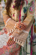 Load image into Gallery viewer, Buy Mushq Te Amo Luxury lawn &#39;24 Online Pakistani Stylish Dresses from Lebaasonline at best SALE price in UK USA &amp; New York. Explore the new collections of Pakistani Winter Dresses from Lebaas &amp; Immerse yourself in the rich culture and elegant styles with our extensive Pakistani Designer Outfit UK !