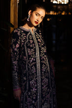 Load image into Gallery viewer, Buy Mushq VELVET EDIT Online Pakistani Stylish Dresses from Lebaasonline at best SALE price in UK USA &amp; New York. Explore the new collections of Pakistani Winter Dresses from Lebaas &amp; Immerse yourself in the rich culture and elegant styles with our extensive Pakistani Designer Outfit UK !