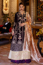 Load image into Gallery viewer, Buy Mushq VELVET EDIT Online Pakistani Stylish Dresses from Lebaasonline at best SALE price in UK USA &amp; New York. Explore the new collections of Pakistani Winter Dresses from Lebaas &amp; Immerse yourself in the rich culture and elegant styles with our extensive Pakistani Designer Outfit UK !