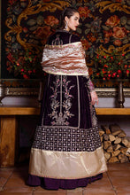 Load image into Gallery viewer, Buy Mushq VELVET EDIT Online Pakistani Stylish Dresses from Lebaasonline at best SALE price in UK USA &amp; New York. Explore the new collections of Pakistani Winter Dresses from Lebaas &amp; Immerse yourself in the rich culture and elegant styles with our extensive Pakistani Designer Outfit UK !