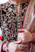 Load image into Gallery viewer, Buy Mushq VELVET EDIT Online Pakistani Stylish Dresses from Lebaasonline at best SALE price in UK USA &amp; New York. Explore the new collections of Pakistani Winter Dresses from Lebaas &amp; Immerse yourself in the rich culture and elegant styles with our extensive Pakistani Designer Outfit UK !