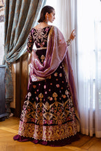 Load image into Gallery viewer, Buy Mushq VELVET EDIT Online Pakistani Stylish Dresses from Lebaasonline at best SALE price in UK USA &amp; New York. Explore the new collections of Pakistani Winter Dresses from Lebaas &amp; Immerse yourself in the rich culture and elegant styles with our extensive Pakistani Designer Outfit UK !