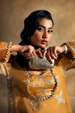 Load image into Gallery viewer, Buy ELAN WINTER Suits 2024 - 2025 | Tissue De Luxe PAKISTANI BRIDAL DRESSE &amp; READY MADE PAKISTANI CLOTHES UK. Elan PK Designer Collection Original &amp; Stitched. Buy READY MADE PAKISTANI CLOTHES UK, Pakistani BRIDAL DRESSES &amp; PARTY WEAR OUTFITS AT LEBAASONLINE. Next Day Delivery in the UK, USA, France, Dubai, London.