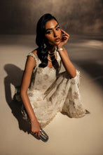 Load image into Gallery viewer, Buy ELAN WINTER Suits 2024 - 2025 | Tissue De Luxe PAKISTANI BRIDAL DRESSE &amp; READY MADE PAKISTANI CLOTHES UK. Elan PK Designer Collection Original &amp; Stitched. Buy READY MADE PAKISTANI CLOTHES UK, Pakistani BRIDAL DRESSES &amp; PARTY WEAR OUTFITS AT LEBAASONLINE. Next Day Delivery in the UK, USA, France, Dubai, London.