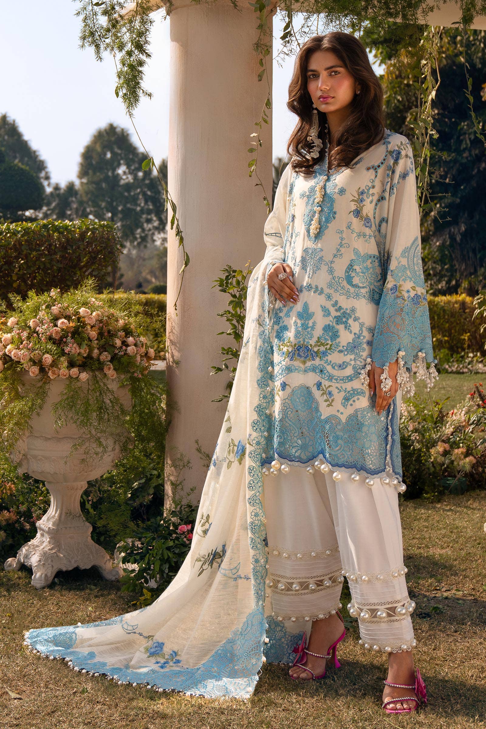 Shop Luxury Lawn Online SANA SAFINAZ 2022 LebaasOnline Tagged Sana Safinaz Luxury Lawn 2020 LebaasOnline