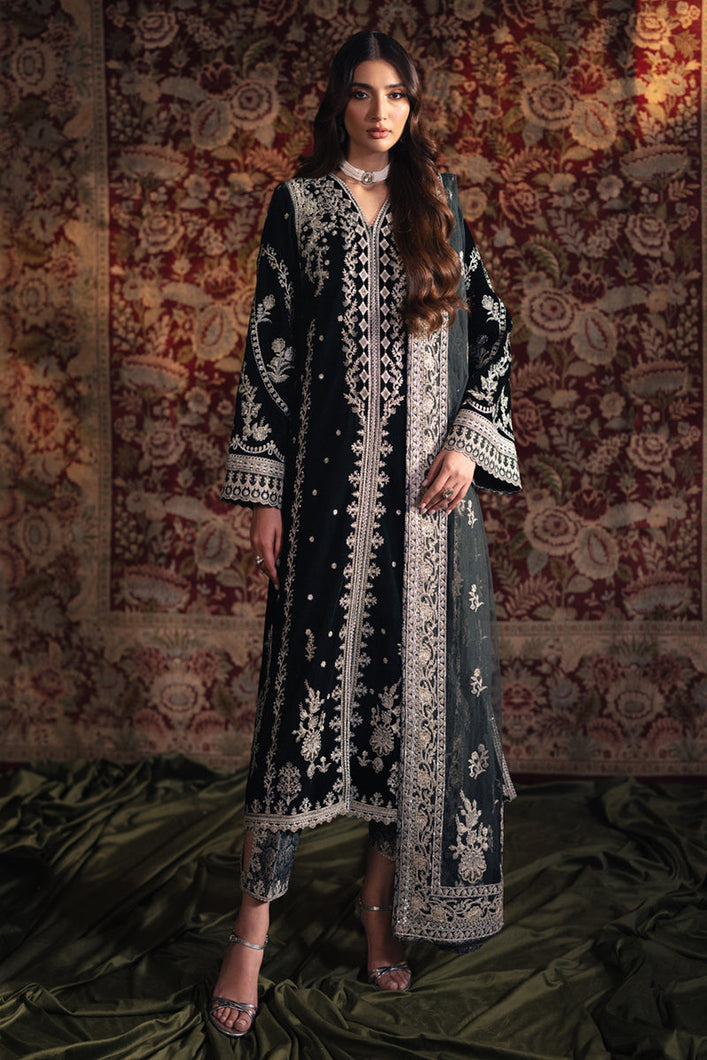 Buy QALAMKAR VELVET EDIT '24  velvet Dress This winter wedding can be beautifully flaunted with our Qalamkar Collection. We have other Pakistani dress IN USA of Maria B Sana Safinaz PAKISTANI BRIDAL DRESS We can deliver unstitched/customized dresses like PAKISTANI BOUTIQUE DRESSES in UK USA from Lebaasonline