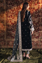 Load image into Gallery viewer, Buy QALAMKAR VELVET EDIT &#39;24  velvet Dress This winter wedding can be beautifully flaunted with our Qalamkar Collection. We have other Pakistani dress IN USA of Maria B Sana Safinaz PAKISTANI BRIDAL DRESS We can deliver unstitched/customized dresses like PAKISTANI BOUTIQUE DRESSES in UK USA from Lebaasonline