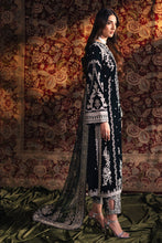 Load image into Gallery viewer, Buy QALAMKAR VELVET EDIT &#39;24  velvet Dress This winter wedding can be beautifully flaunted with our Qalamkar Collection. We have other Pakistani dress IN USA of Maria B Sana Safinaz PAKISTANI BRIDAL DRESS We can deliver unstitched/customized dresses like PAKISTANI BOUTIQUE DRESSES in UK USA from Lebaasonline