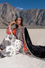 Load image into Gallery viewer,  SANA SAFINAZ | VELVET Winter’24  Collection of Sana Safinaz is exclusively available @lebaasonline The Pakistani designer dresses online USA available for party/evening wear with customization The Wedding dresses online UK for this wedding can be flaunt with Maria B collection in UK USA at lebaasonline